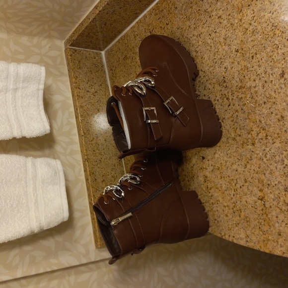 🔥Cape Robbin - Picture 5 of 8